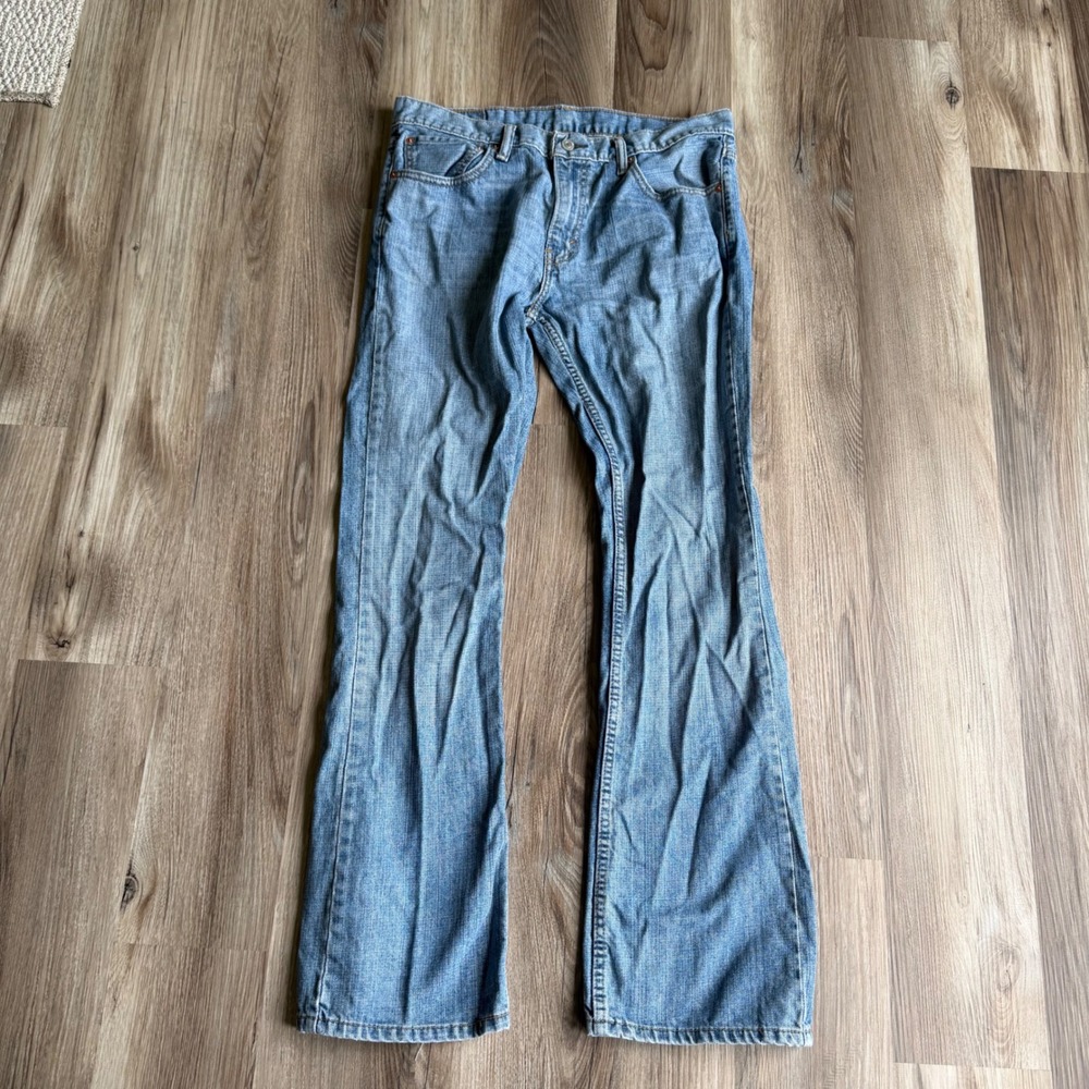 Levis 527 Slim Bootcut Jeans Mens 34x32 Light Wash Blue Denim 100% Cotton - Picture 2 of 8